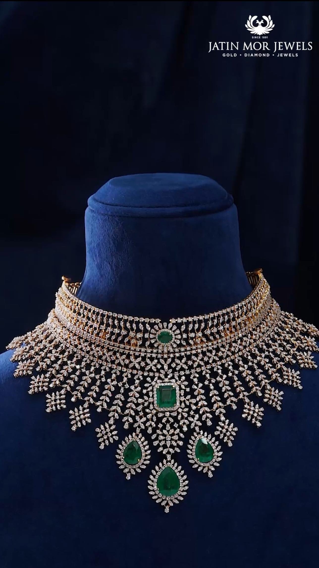 A Majestic Diamond Chocker image 1