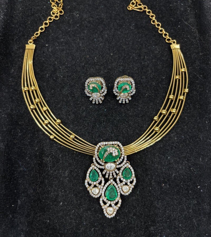 Emerald and Diamond Necklace image 1