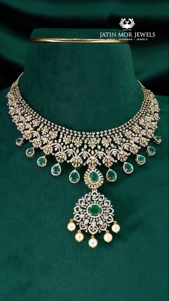 Majestic Diamond Collar Necklace image 1