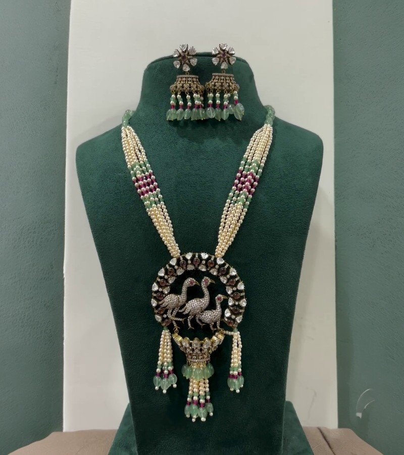 Kundan necklace image 1