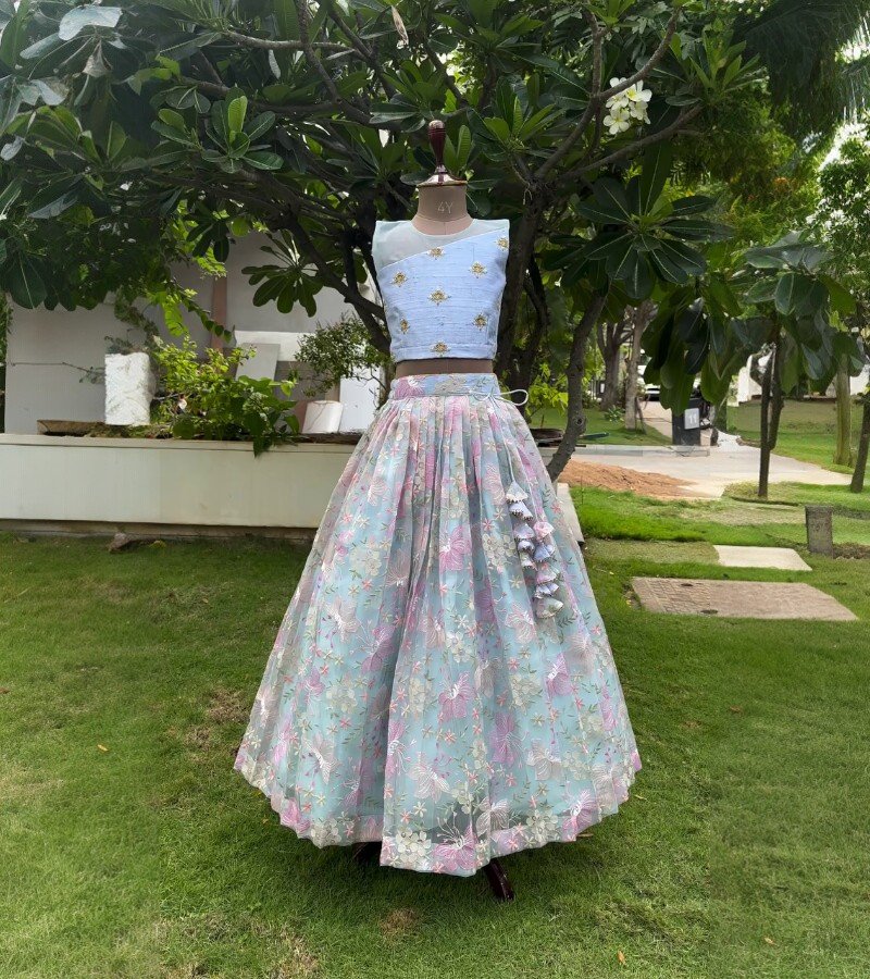 Daffodil Lehenga image 1