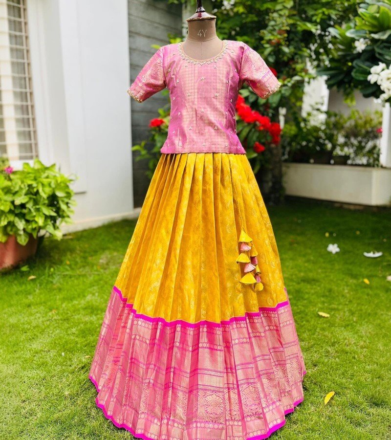 Kanchipuram Silk Zari Lehenga image 1