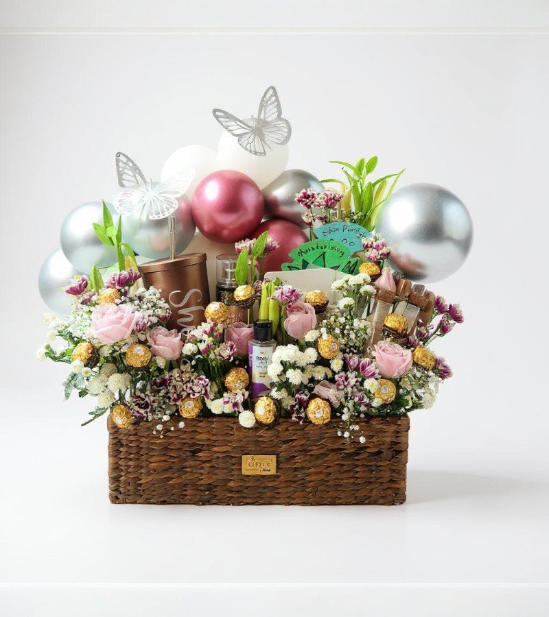 Birthday Hamper image 1