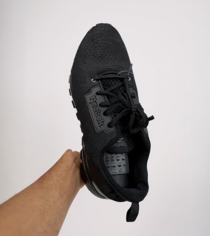 Running Shoes image 2