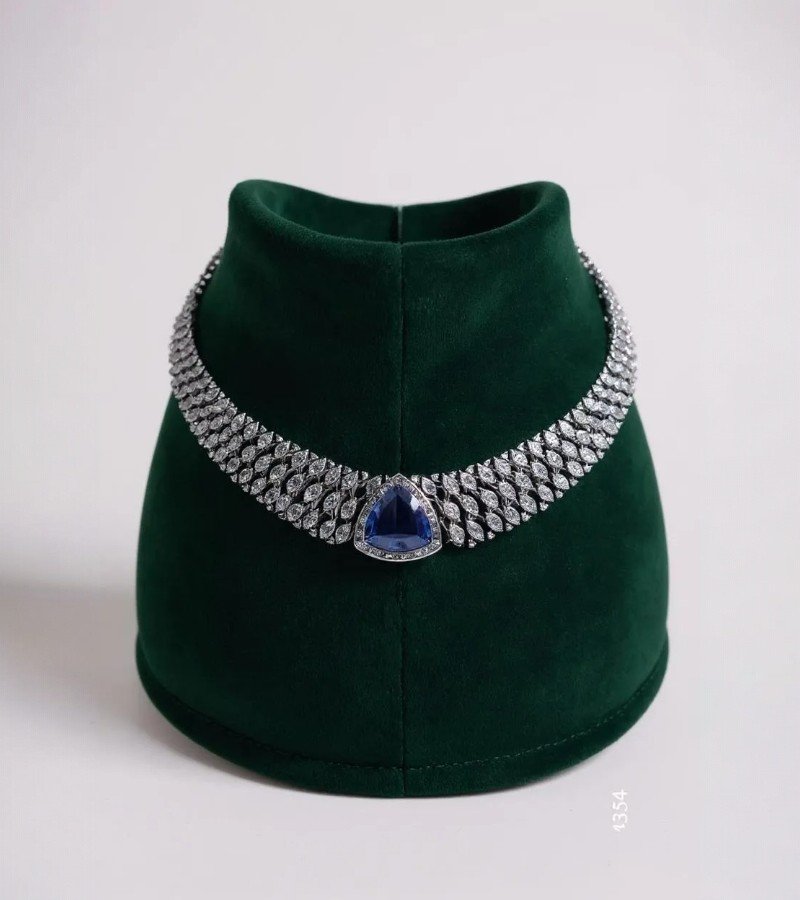 Elegant Pendant Necklace image 1