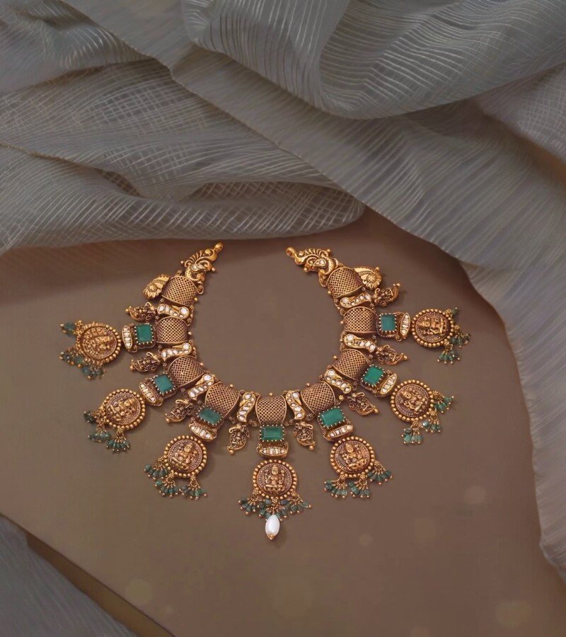 Temple Necklace Set image 1