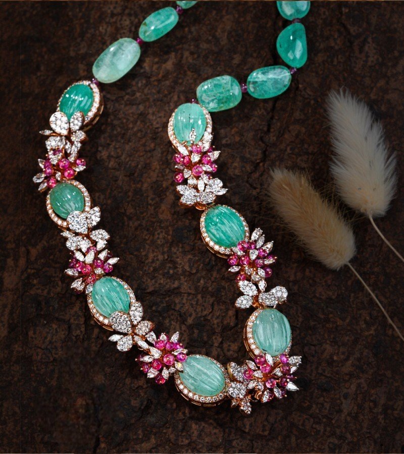 Necklace image 1