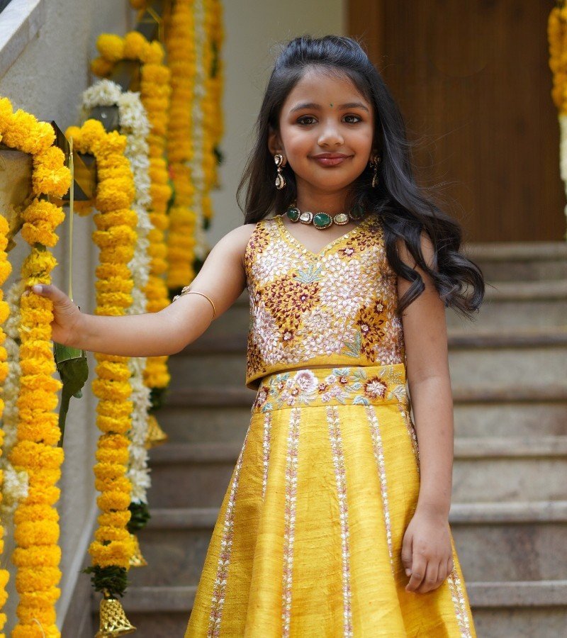 Polki Emerald Choker image 2