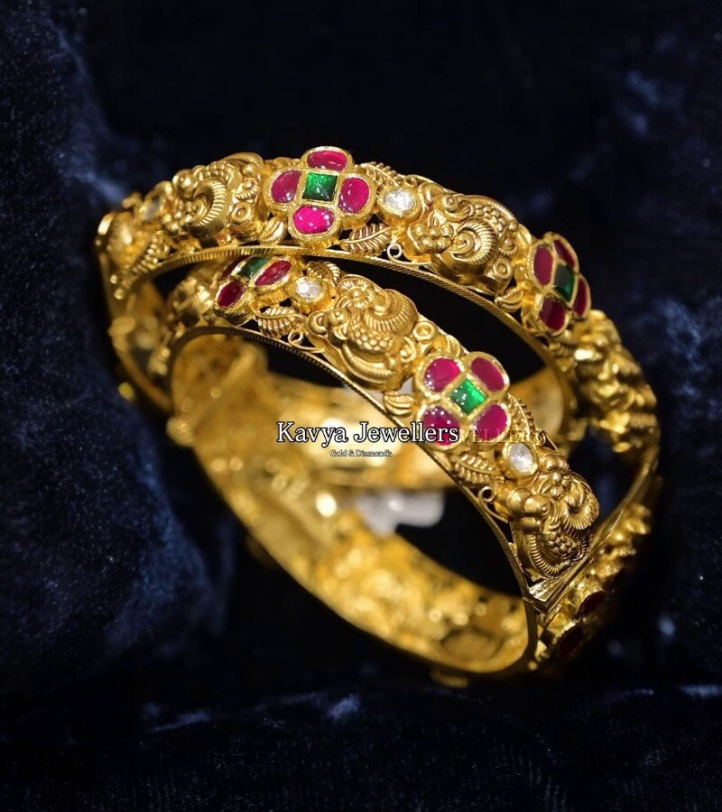Nakshi Kundan Bangles image 1