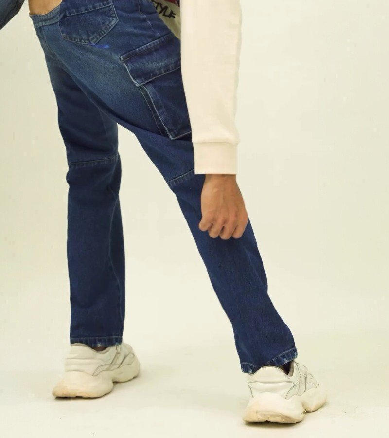 Versatile Cargo Jeans image 2