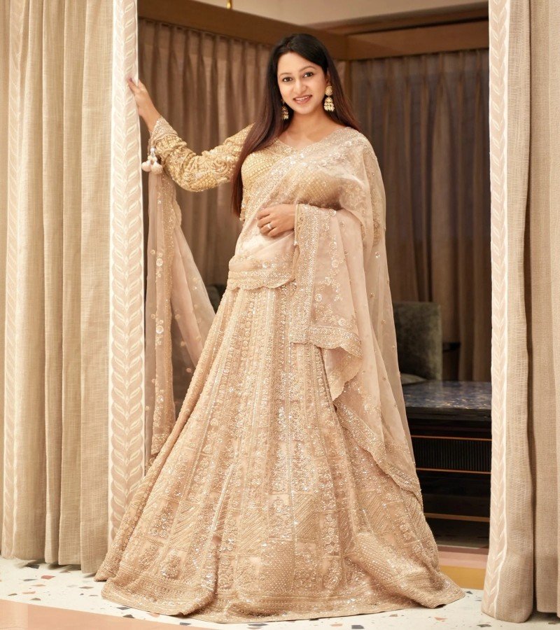 Bridal Lehengas image 2