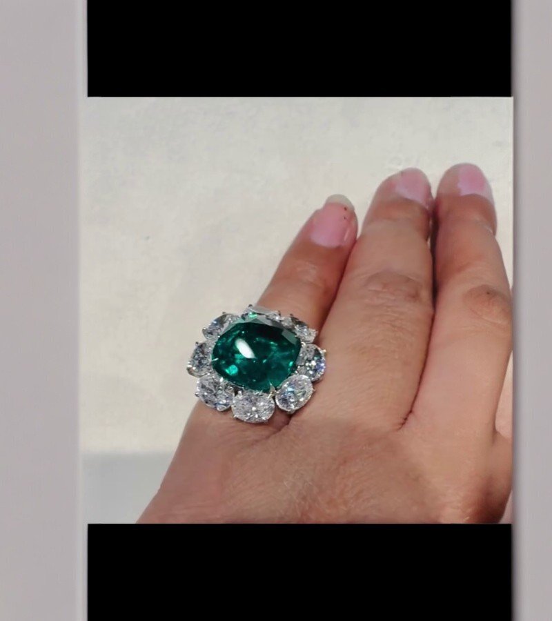 Emerald Ring image 3