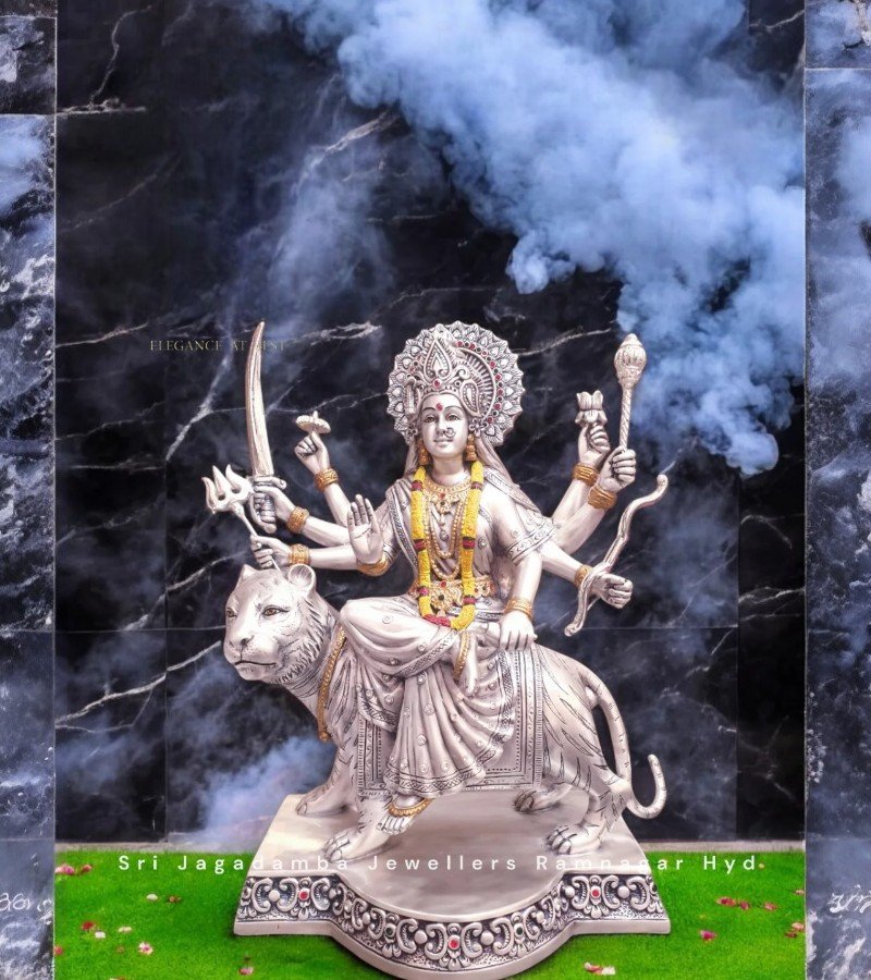 Silver Coated Idol image 1