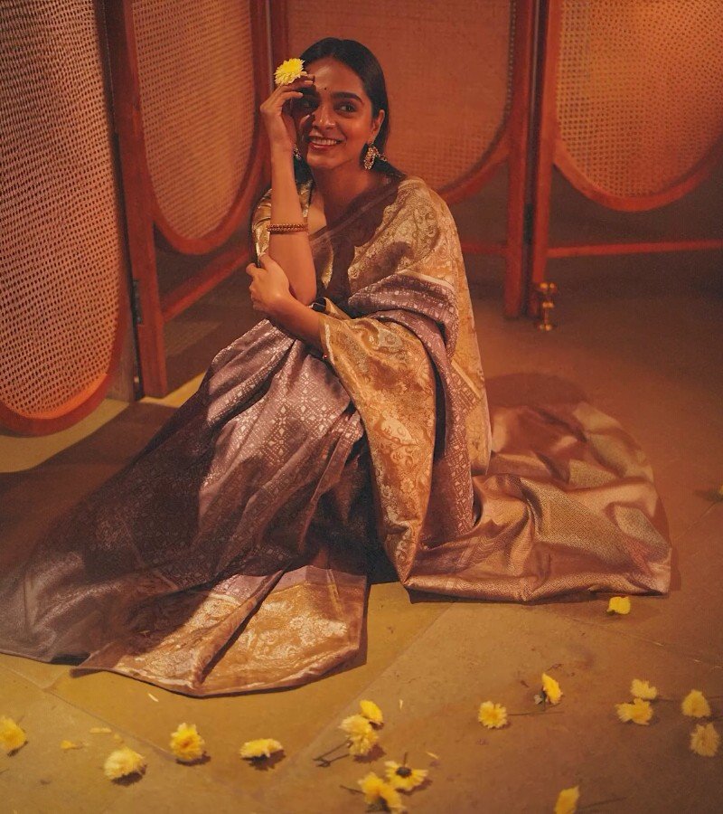 Handwoven Radhakrishna Saree image 1