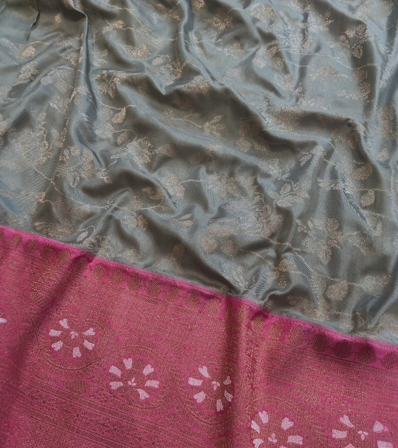 Handwoven Banarasi Ektara Silk Saree image 4