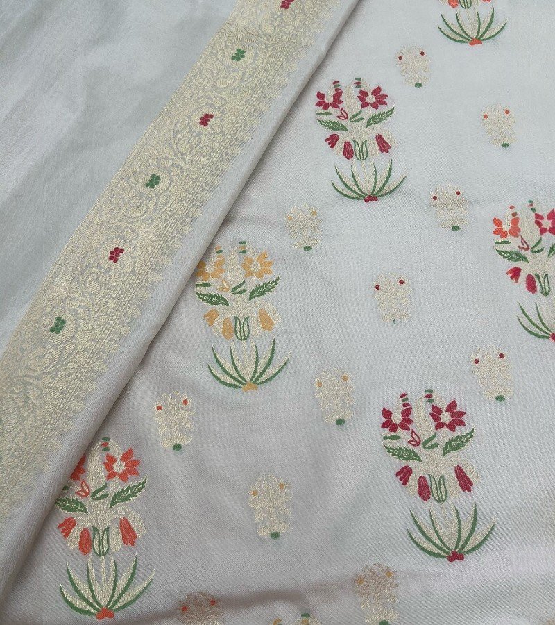 Light Grey Handwoven Banarasi Ektara Silk Saree image 2