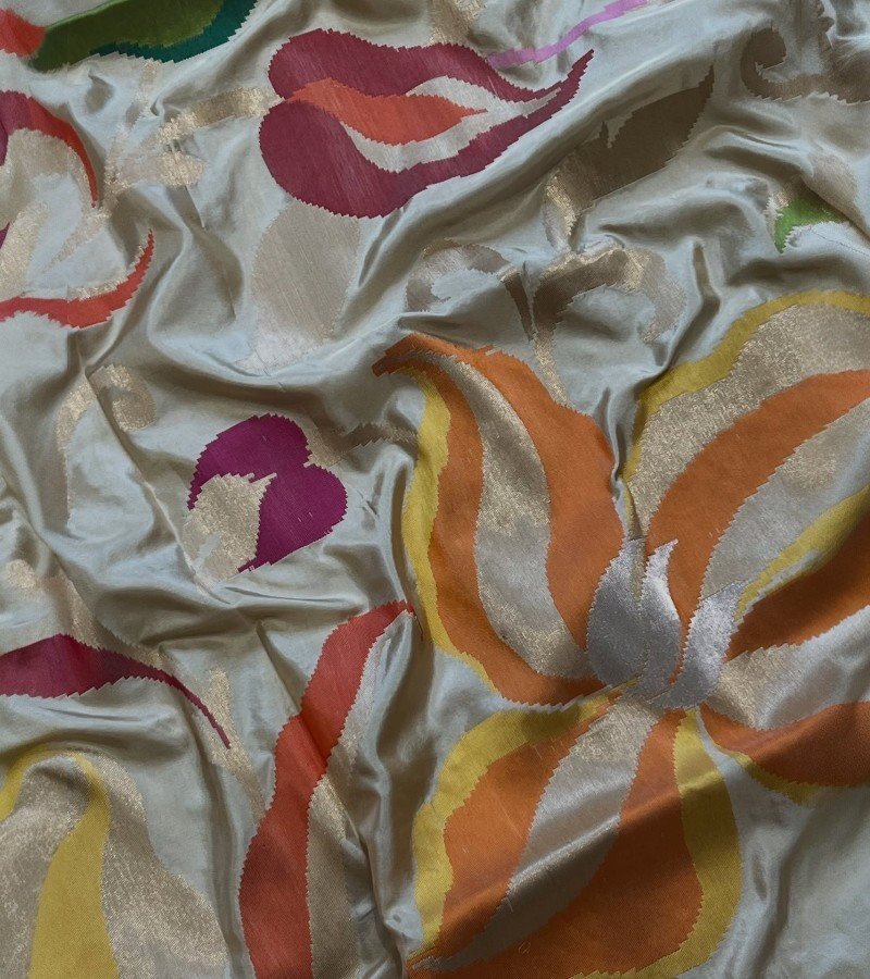 Handwoven Red Banarasi Katan Silk Saree image 3