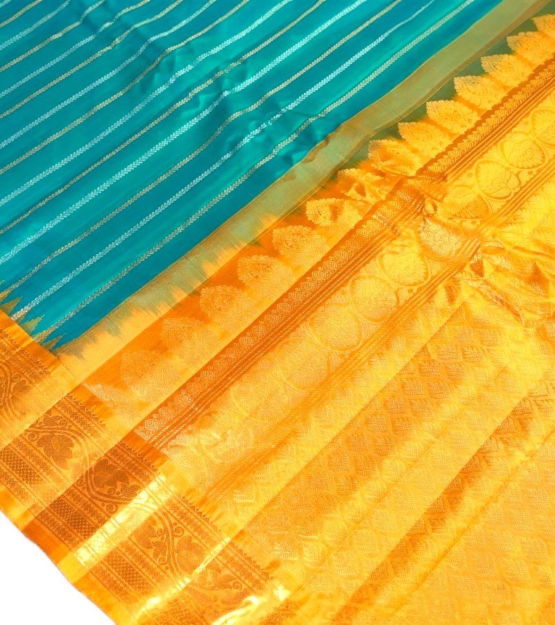 Emerald Glow Kanchipuram Silk Saree image 3